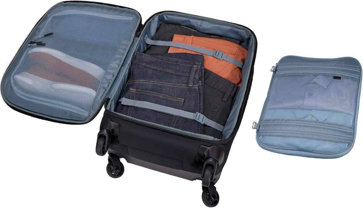 Thule Subterra 2 carry on spinner black