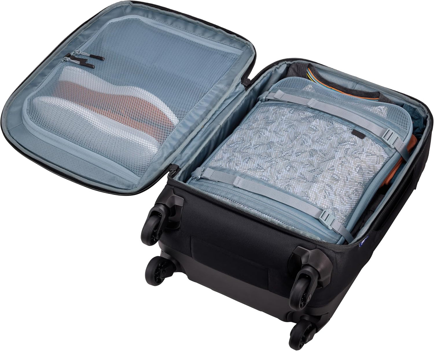 Thule Subterra 2 carry on spinner black